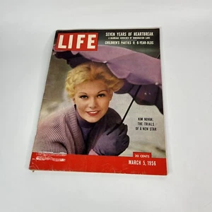 VTG Life Magazine March 5 1956 Kim Novak Feature Newsstand Book Reading - Picture 1 of 5