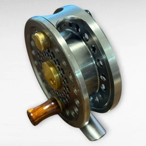 Berkeley Bay Stage GB70II Drop Reel Saltwater Fishing Tackle Used - Picture 1 of 5