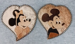 Decorazione da appendere Walt Disney vintage in pelle di mucca Topolino e Minnie made in Argentina - Foto 1 di 8