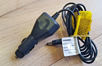 Toshiba Medc01AX Adapter Netzteil 12V Zigarettenanzünder Stecker - Bild 1 von 2