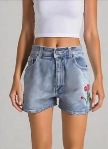 RVT Womens Blue Denim Shorts Sz 11/12 Red Floral Detail 100% Cotton Cottagecore - Picture 1 of 15