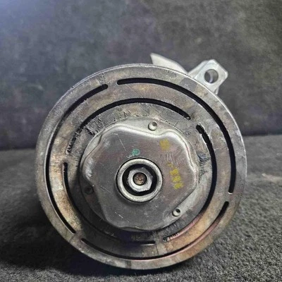 Compressor de ar A/C OLDSMOBILE AURORA 95 96 97 98 99 - Imagem 1 de 4