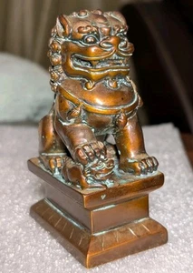 VTG Heavy Resin Chinese Foo Dog Statue Female With Cub Looks Like Bronze - Picture 1 of 13