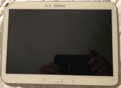 Samsung Galaxy Tab 3 GT-P5210 16GB Wi-Fi, 10.1in White Good Used CRACK NO Power - Image 1 of 2
