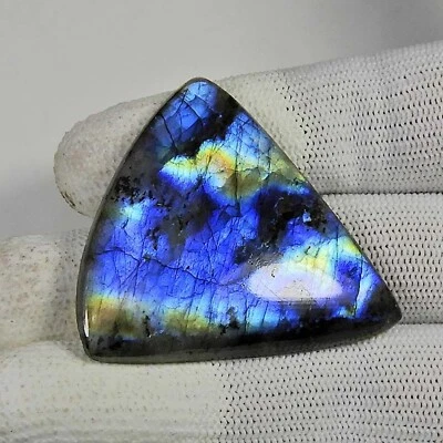 74 Cts. 100% Natural Labradorite Cabochon Loose Gemstone 41x41x06 mm. BL-09 - Image 1 of 4