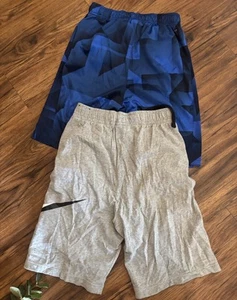 LOT OF 2 ❗️Nike Dry Basketball Athletic Gym Shorts Youth Size XL Boys - Picture 1 of 6