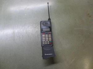 Vintage 1997 Motorola MicroTAC 650e Handy Klapphandy - Bild 1 von 5