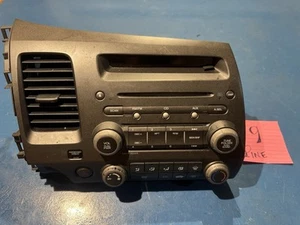 2009-2011 Honda Civic Am Fm Cd Player Radio Receiver OEM W/ Code - Bild 1 von 4