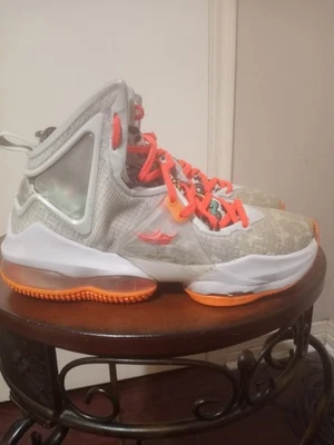 Nike LeBron 19 XIX GS 6Y Comida Rápida Zapatos de Baloncesto Tenis Naranja DD0418-001 Foto 1 de 4