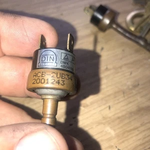 DIN High Pressure Switch ACB-2UB34 DWK-4B04198. Used - Picture 1 of 6