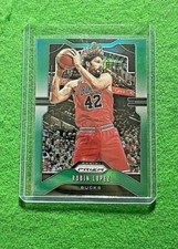 ROBIN LOPEZ PRIZM GREEN CARD MILWAUKEE BUCKS 2019-20 PRIZM BASKETBALL REFRACTOR 