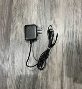 Genuine Plantronics SSC-090100 AC Adapter 9V 1A Power Supply 203382-01 TESTED - Picture 1 of 5