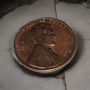 1960 D Lincoln cent die error coin in very good condition. See below - Picture 1 of 3