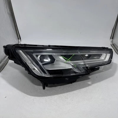Faro derecho LED AUDI A4 S4 EE. UU. 2017-2019 8W0941774B Foto 1 de 4