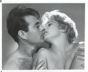 Maria Schell, Stuart Whitman - The Mark (1961) - 8X10 original photo - Picture 1 of 1