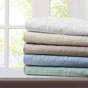 Madison Park Luxe Quilted Throw Blanket Cotton Filled 60Wx70L - Picture 1 of 4