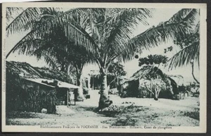 CPA  --  OCEANIE . ILES TUAMOTOUS . HIKERU . CASES DE PLONGEURS . 141.G* - Imagen 1 de 1