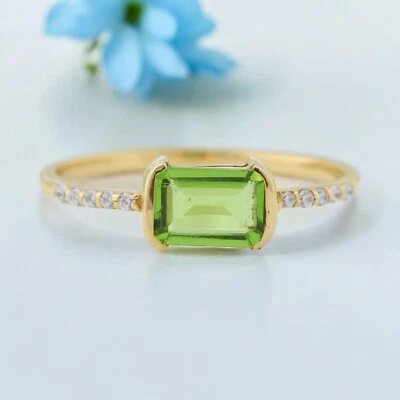925 Sterling Silver 6x4 mm Baguette Cut Natural Peridot Ring - Image 1 of 4