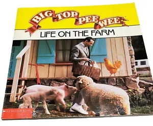Life on the farm book kids 1988 copyright 32 pages softback paper English READ - Picture 1 of 5