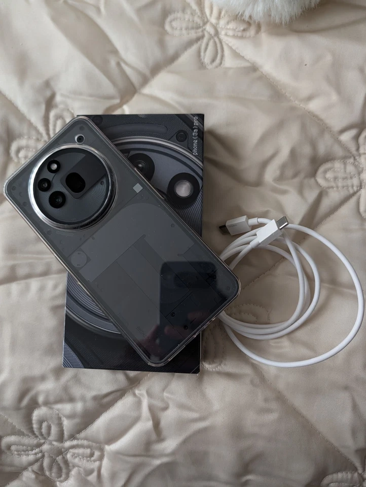 Nothing Phone (3a) Pro 256GB Schwarz, neuwertig, Restgarantie, Zubehörpaket! - Bild 1 von 4