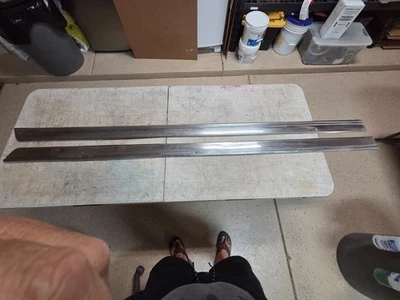 Ford Galaxy 500 1965 panel basculante moldura par moldura inferior fabricante de equipos originales usado Foto 1 de 4