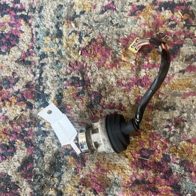 Suzuki T500 T 500 1972 Twin Titan *2216B interruptor de encendido-llave11324 Foto 1 de 3