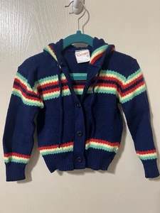 Vintage 1980er Regenbogen gestreift Kapuze Cardigan Pullover Kleinkind Play Town - Bild 1 von 7