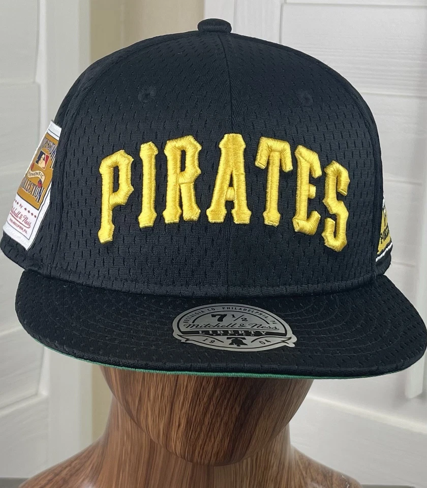 Mitchell & Ness MLB Pittsburgh Pirates ‘Cooperstown’ Mesh Fitted Hat Size 7 1/2 - Image 1 of 4
