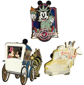 DREI NEUE NYC WORLD OF DISNEY VINTAGE 2007 4. JULI & 2008 OFFIZIELLE TRADING PINS - Bild 1 von 8