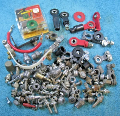 批量 NOS 和二手电池终端零件及相关硬件 — 第 1/4 张图片