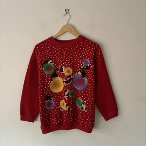Vintage rotes Weihnachtssweatshirt im Used-Look mit Katzen & Kugeln 44" Brustumfang - Bild 1 von 8