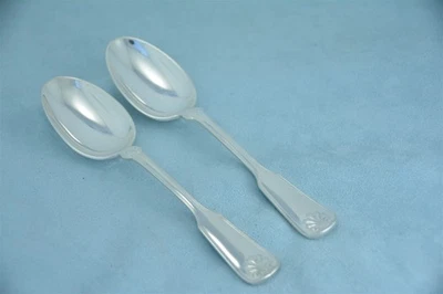 2 Tiffany & Co. Colher de chá Shell & Thread prata esterlina 5-7/8", sem monograma - Imagem 1 de 4