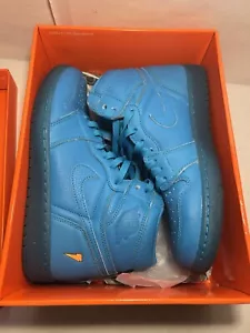Jordan 1 Retro High OG G8RD Gatorade Cool Blue 2017 Uomo Taglia 8.5 (AJ5997-455) - Foto 1 di 15