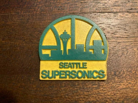 NBA vintage Seattle Supersonics standing board basketball 🏀 Rubberfridge magnet Cover