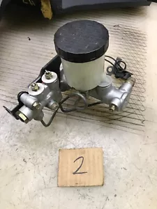 1999-2000 Mazda MX-5 Miata 1.8L Brake Master Cylinder NB OEM - Picture 1 of 2