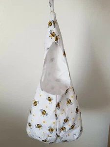 Hanging Clothes Laundry Peg Bag Hand Made Polycotton Tee Pee Bee - Picture 1 of 1