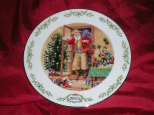 LENOX INTERNATIONAL VICTORIAN SANTA PLATE COLLECTION CHILE VIEJO PASCUERO 2004 - Picture 1 of 4