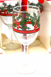 Vintage Christmas Libbey Holly Berry Clear Glass Pedestal Wine Goblet Set of 7 - Picture 1 of 3
