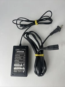 OEM Canon Video Camera Power Supply CA-550K Charger 8.4V ES750 ES8200V ES8400 - Picture 1 of 11