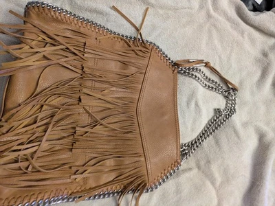 Bolso de Hombro Carlos Santana Flecos Cadena Cuero Sintético Tostado Forro Boho Rojo Roca Foto 1 de 4