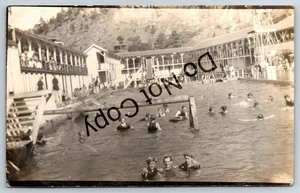 Foto real postal Eldorado Springs, Colorado personas nadando en el complejo Rppc - Imagen 1 de 2