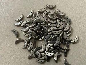 Crescent Beads 3 x 10 mm clearance - Picture 1 of 2