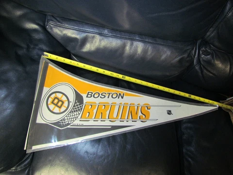 BOSTON BRUINS NHL Pennant Cover
