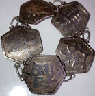 Joli bracelet antique chinois symboles en argent panneaux LYH Lee Yee Hing 8". 36 gr