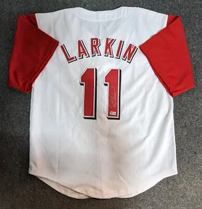 CINCINNATI REDS BARRY LARKIN AUTOGRAPHED SIGNED CUSTOM JERSEY BECKETT HOLO - Picture 1 of 3