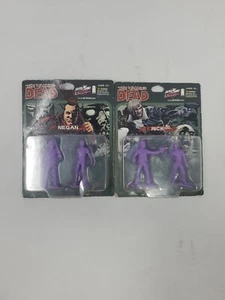 The Walking Dead TV Series Rick & Negan Skybound Exclusive Purple Figure Set - Picture 1 of 2