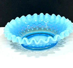 VINTAGE FENTON AZUL CON VOLANTES HOBNAIL OPALESCENTE CARAMELO TUERCA 5 PULGADAS CUENCO REDONDO - Imagen 1 de 7