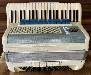 Vintage Scandalli Blue Piano Accordion Made In Italy With Original Case. - Picture 1 of 9
