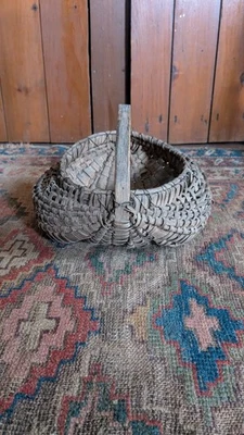 Antique Early Primitive Wood Splint Buttocks Basket 9.5" Patina - Image 1 of 4