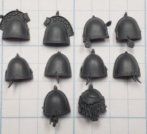 40k Space Wolves Bits Wolf Pack Grey Hunter & Blood Claws Shoulder Pad x10 Set - Picture 1 of 3